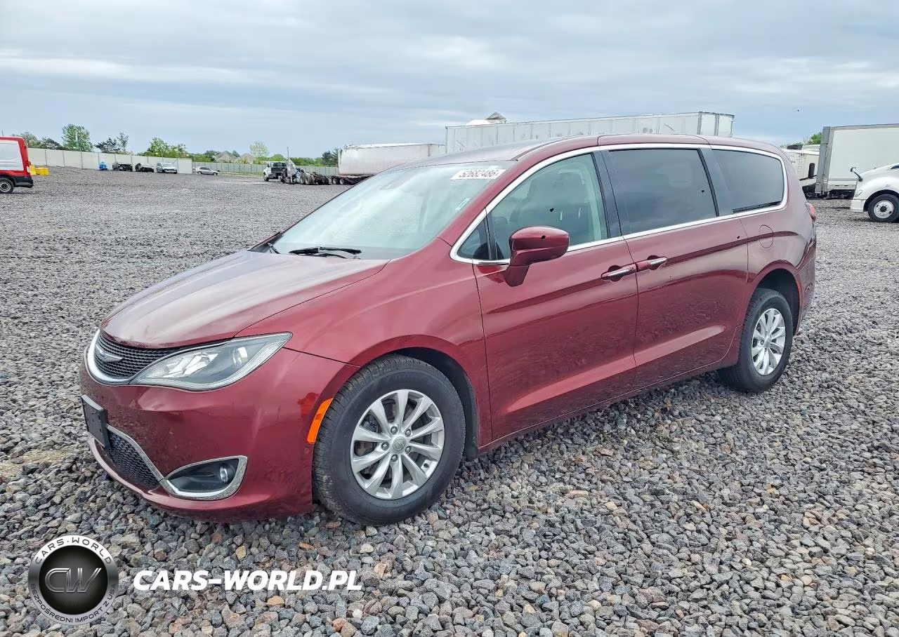 2020 Chrysler Pacifica Touring