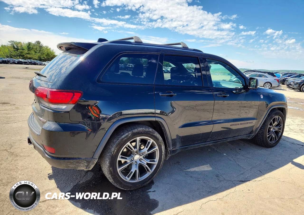 2018 Jeep Grand Cherokee Trailhawk VIN:1C4RJFLG1JC105047 - 3
