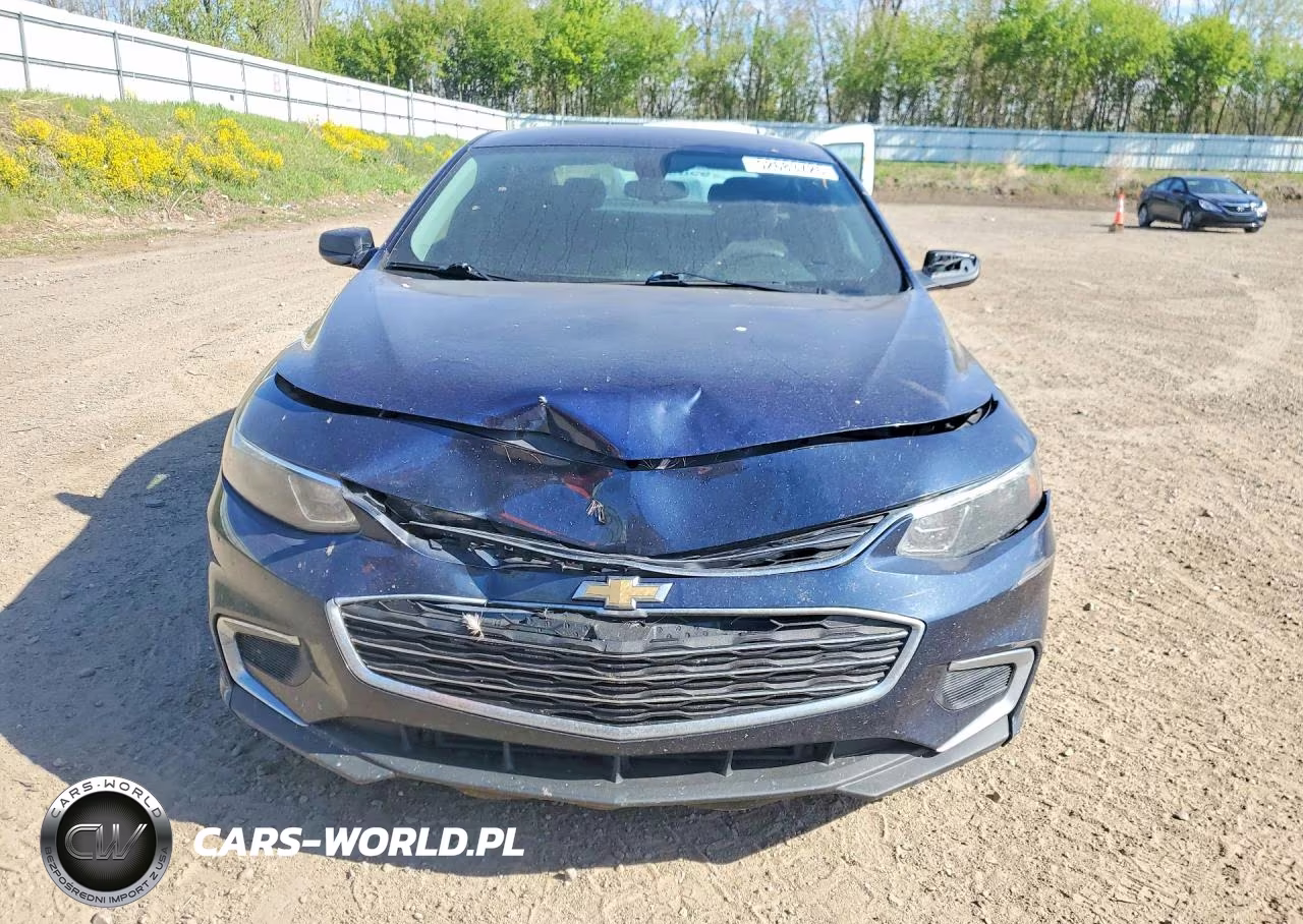 2016 Chevrolet Malibu VIN:1G1ZB5ST3GF328714 - 5