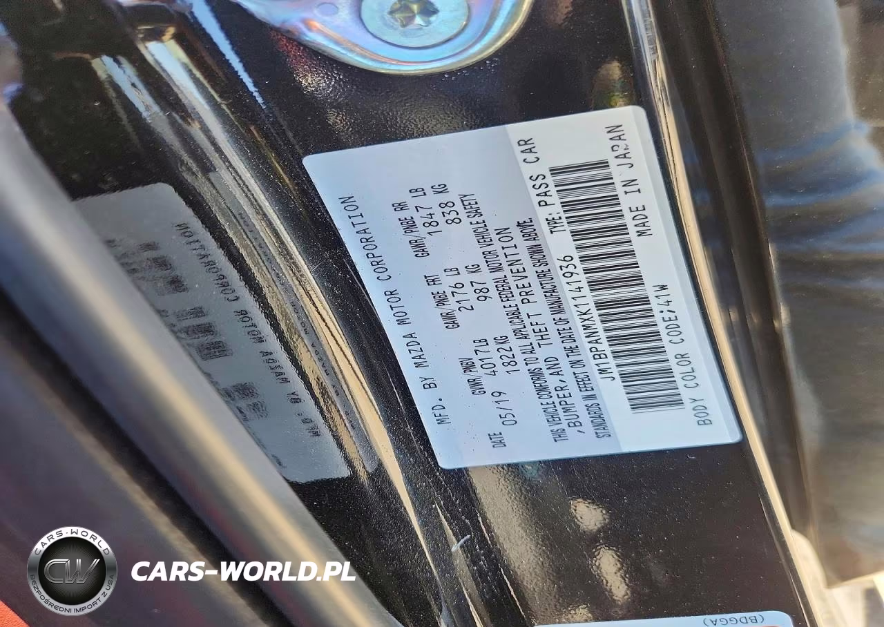 2019 Mazda 3 Premium VIN:JM1BPANMXK1141936 - 12