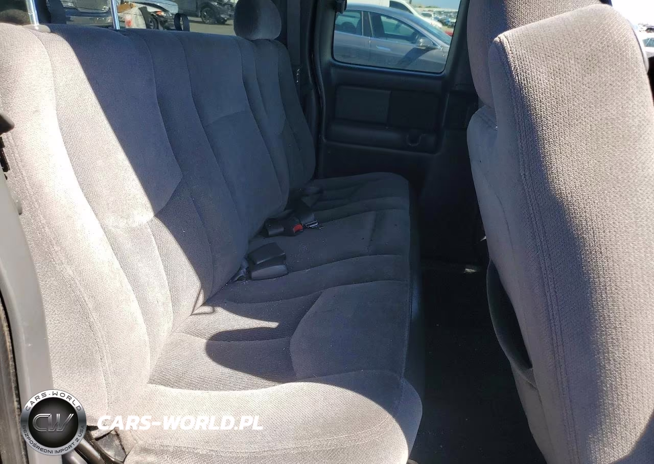 2004 GMC New Sierra C1500 VIN:2GTEC19T341383572 - 10
