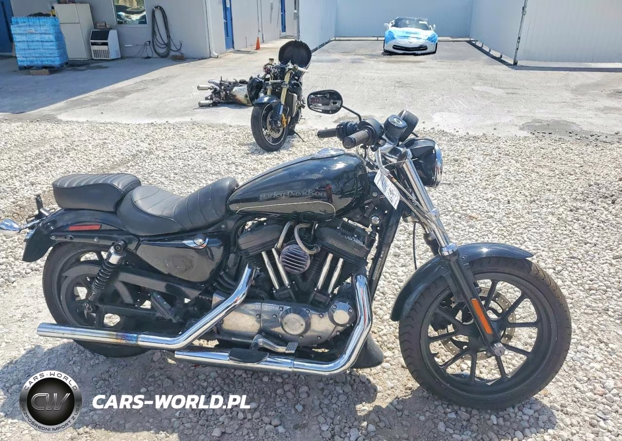 2015 Harley-Davidson Xl883 Superlow – zdjęcie 1 z 8