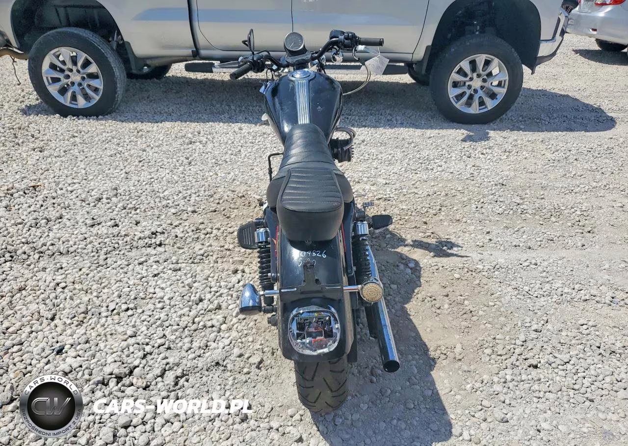 2015 Harley-Davidson Xl883 Superlow VIN:1HD4CR21XFC409826 - 4