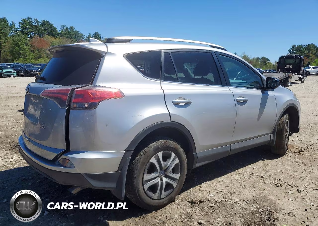 2016 Toyota Rav4 Le VIN:2T3BFREVXGW501807 - 3