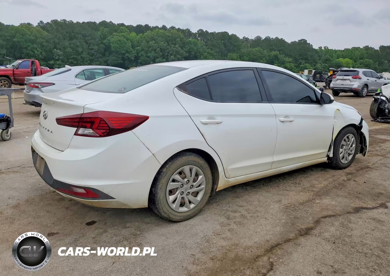 2019 Hyundai Elantra Se VIN:5NPD74LFXKH425462 - 3
