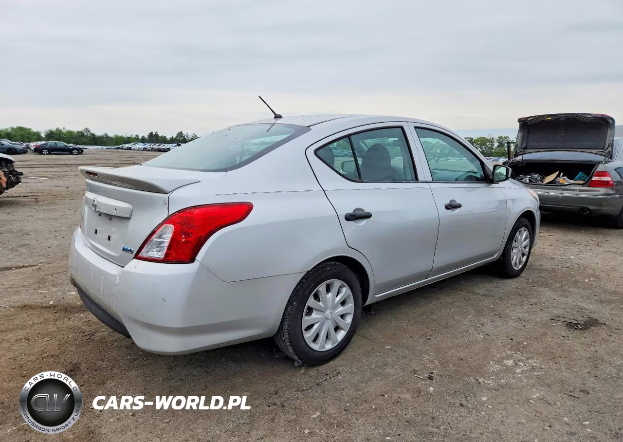 2016 Nissan Versa 1.6 S Plus VIN:3N1CN7AP1GL893010 - 3