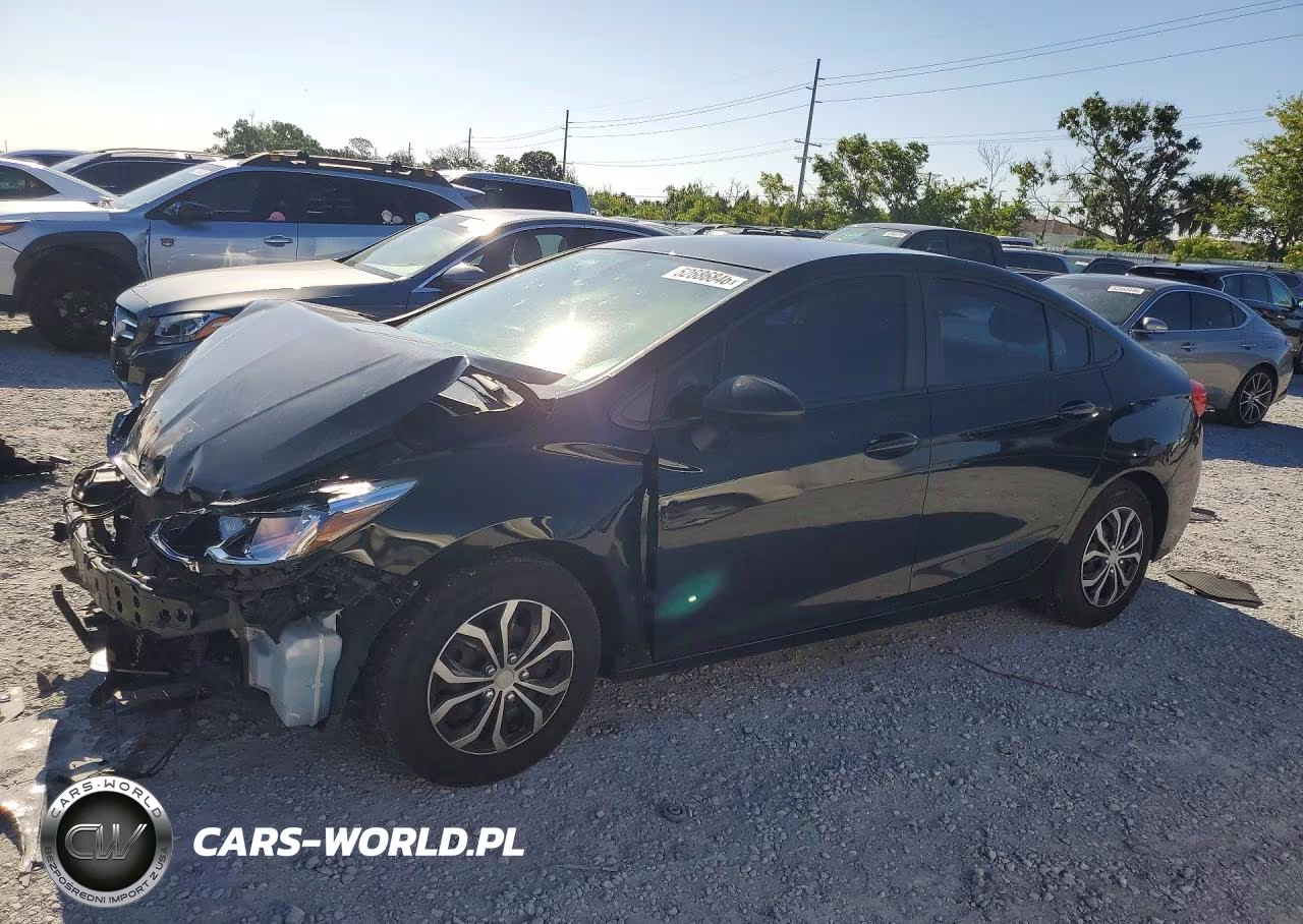 2018 Chevrolet Cruze Ls – zdjęcie 1 z 12