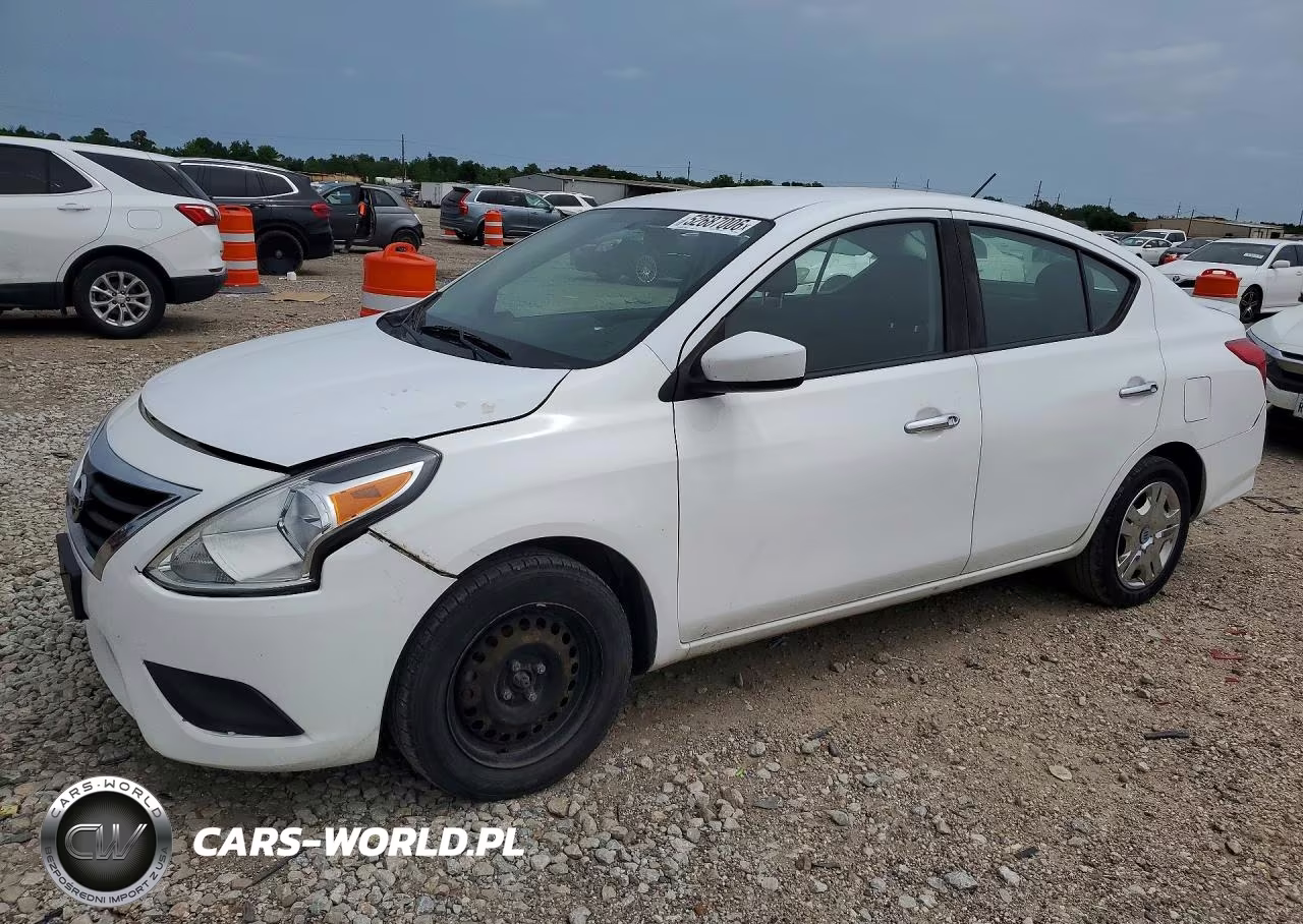 2019 Nissan Versa Sv