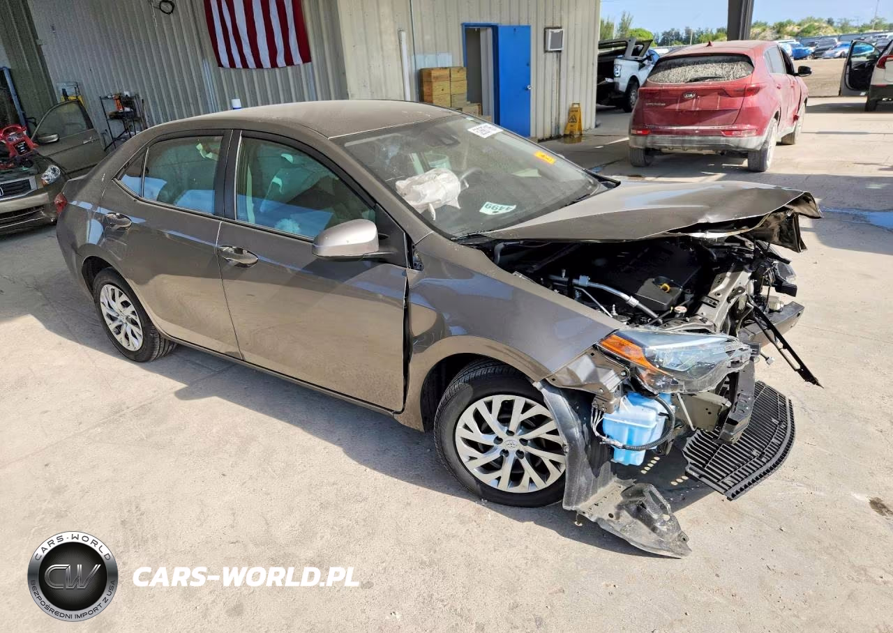 2019 Toyota Corolla Le VIN:5YFBURHE8KP944042 - 4