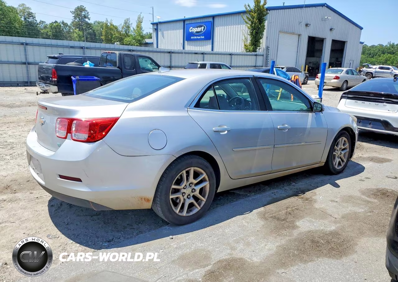2014 Chevrolet Malibu 1Lt VIN:1G11C5SL7EF235282 - 3