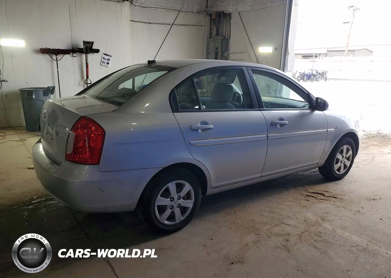 2010 Hyundai Accent Gls VIN:KMHCN4AC6AU421256 - 3