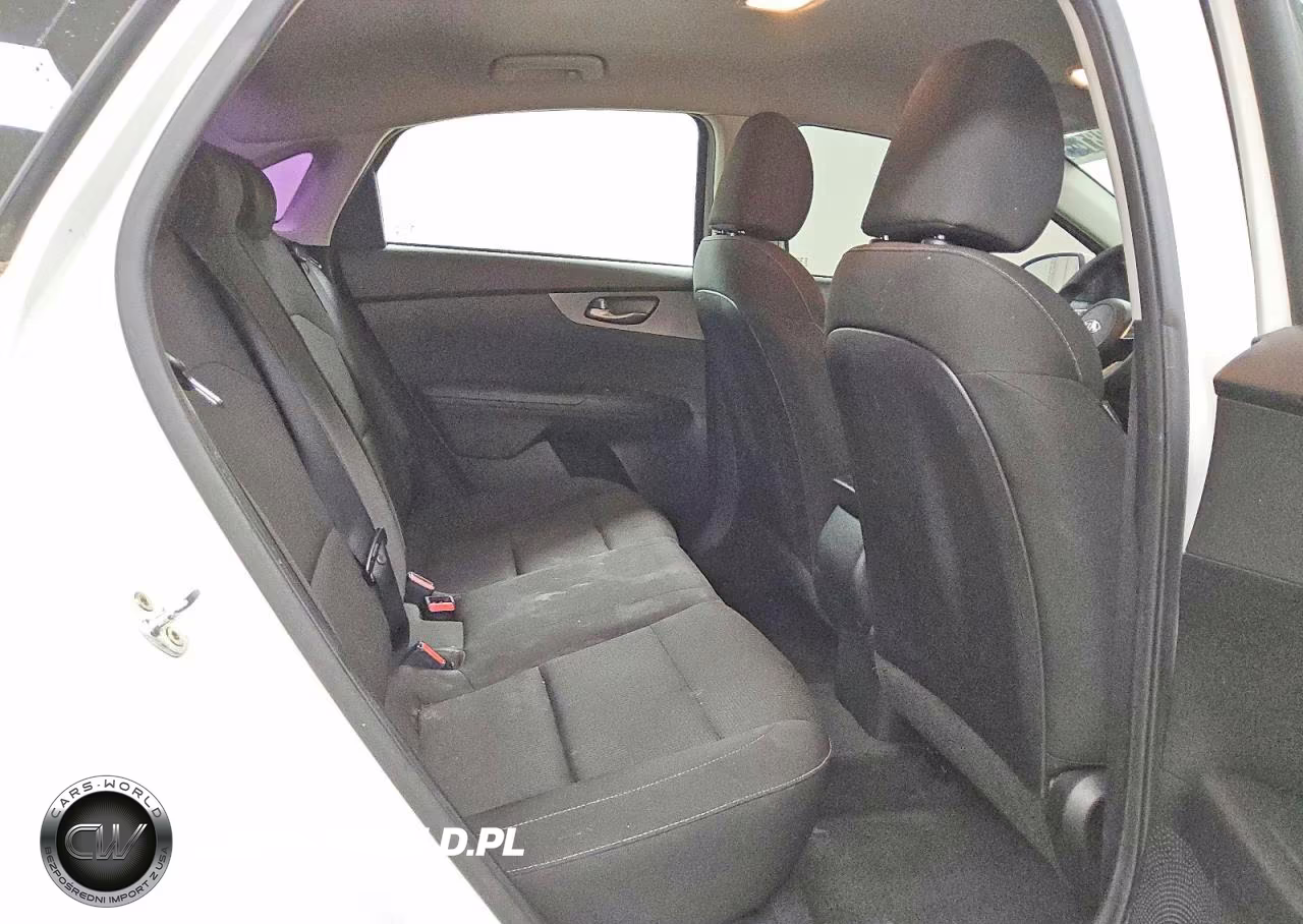 2020 Kia Forte Lxs VIN:3KPF24AD5LE185302 - 10