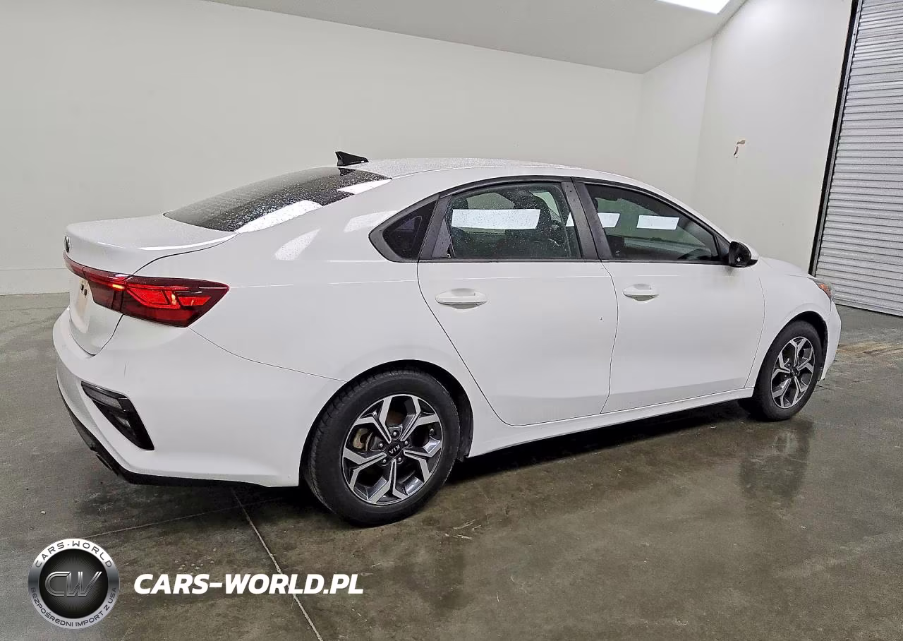 2020 Kia Forte Lxs VIN:3KPF24AD5LE185302 - 3