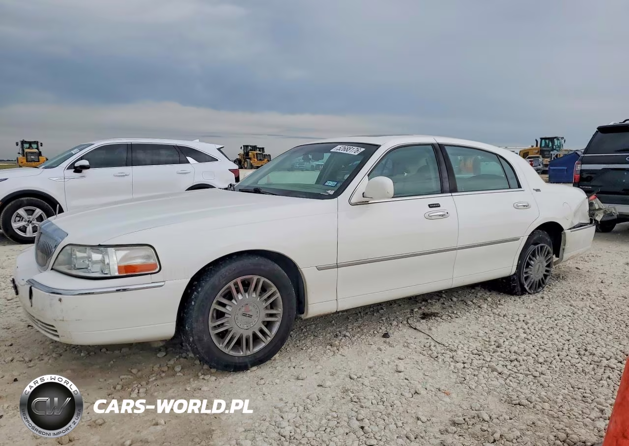 2007 Lincoln Town Car Signature Limited