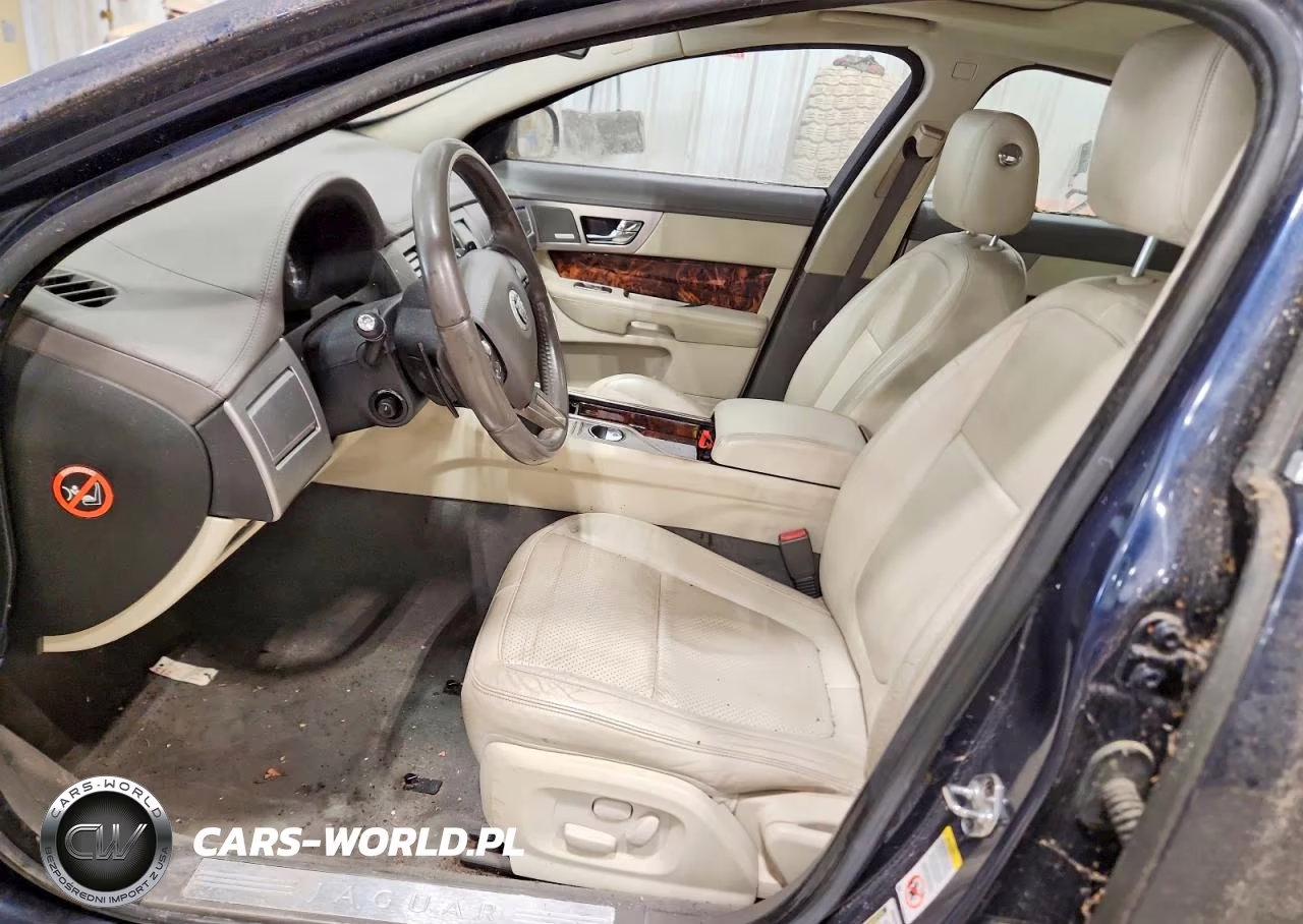2010 Jaguar Xf Premium VIN:SAJWA0GB2ALR53017 - 7