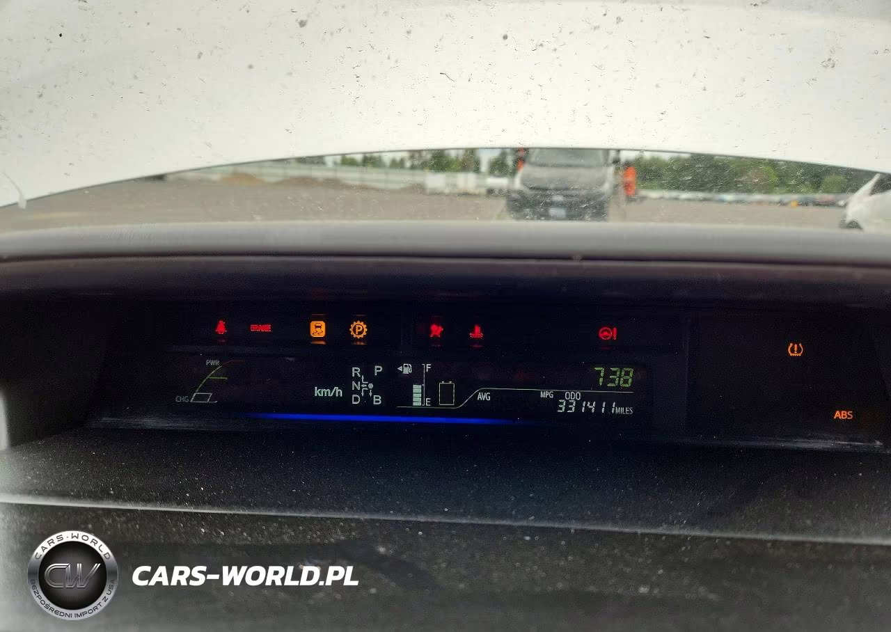 2016 Toyota Prius V Two VIN:JTDZN3EU2GJ046200 - 9