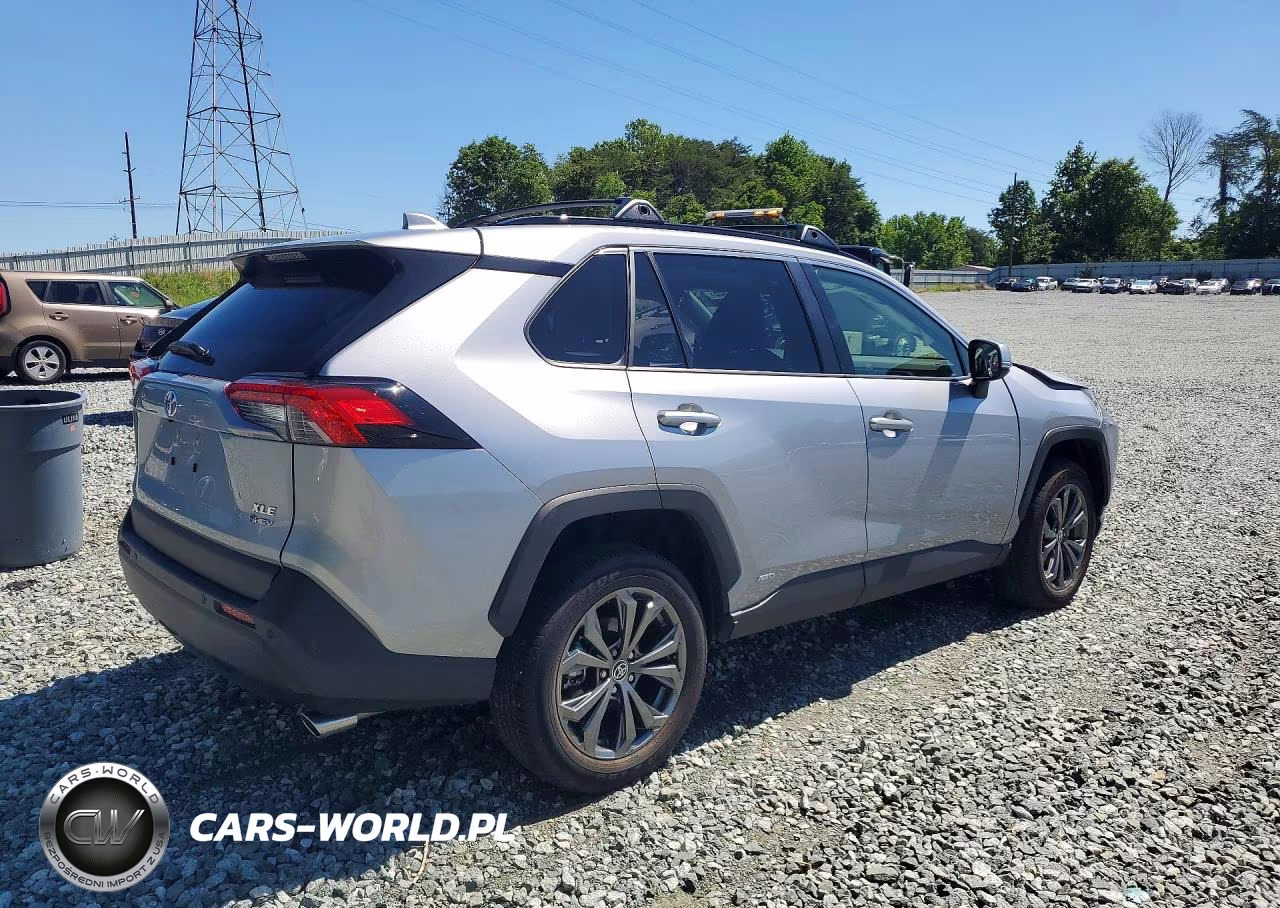 2025 Toyota Rav4 Xle Premium VIN:JTMB6RFV5SD165665 - 3