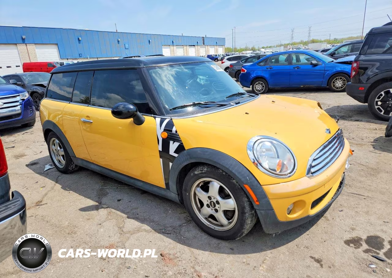 2008 Mini Cooper Clubman VIN:WMWML33538TN67960 - 4