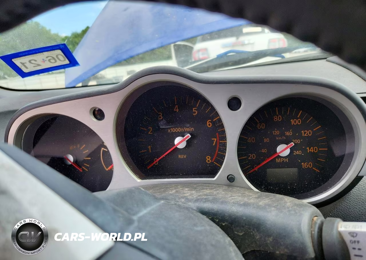 2004 Nissan 350Z Coupe VIN:JN1AZ34DX4T152674 - 9