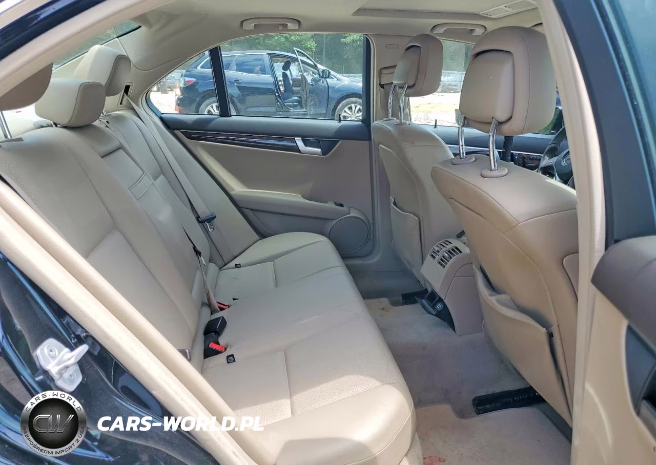 2014 Mercedes-Benz C 300 4Matic VIN:WDDGF8AB8EA933406 - 10