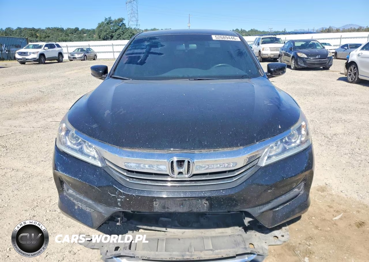 2017 Honda Accord Sport VIN:1HGCR2F52HA173947 - 5