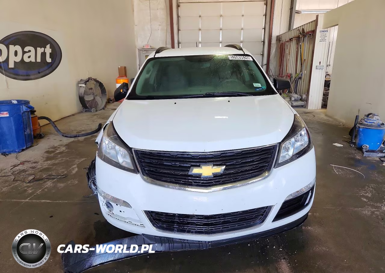 2017 Chevrolet Traverse Ls VIN:1GNKRFED7HJ340899 - 5