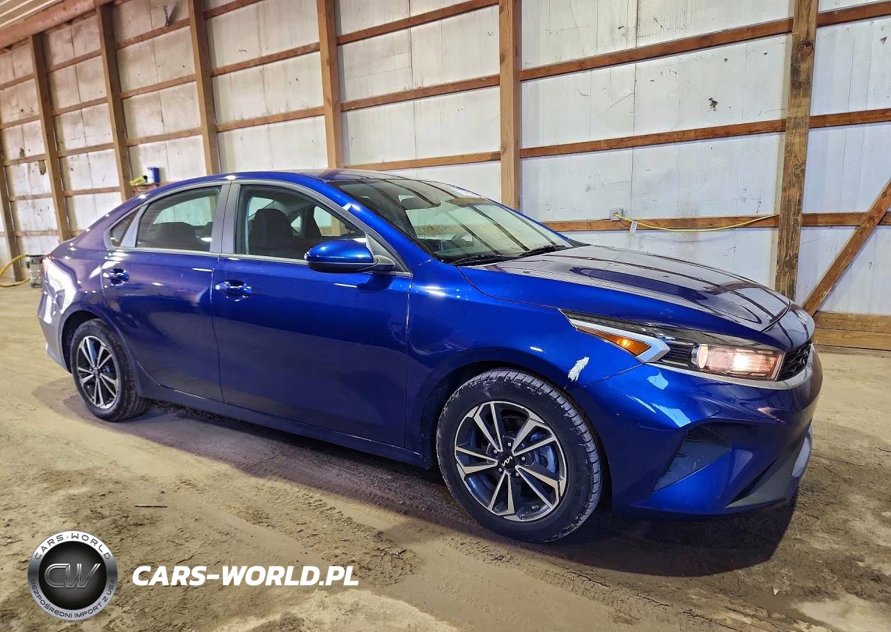 2024 Kia Forte Lxs VIN:3KPF24AD7RE703435 - 4