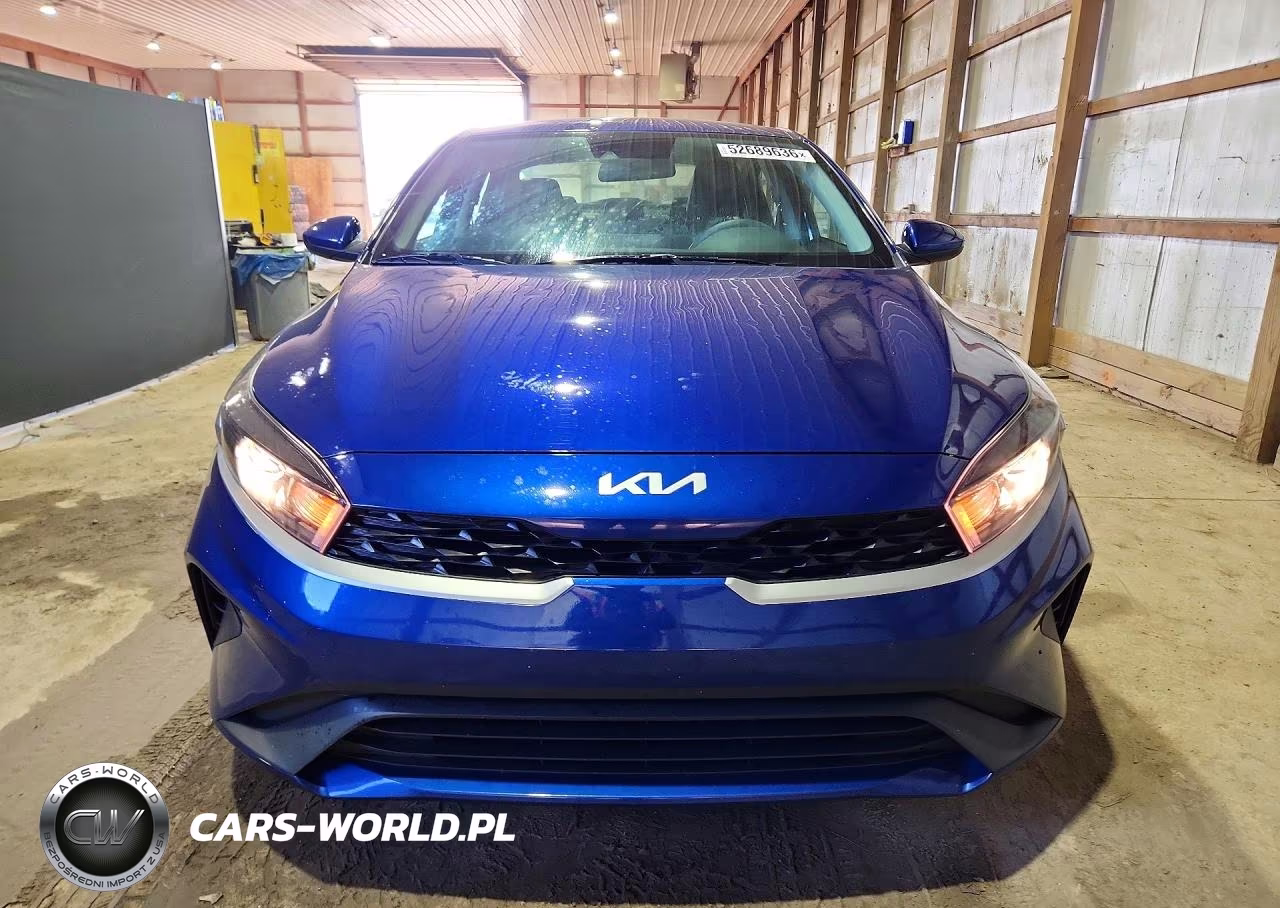 2024 Kia Forte Lxs VIN:3KPF24AD7RE703435 - 5
