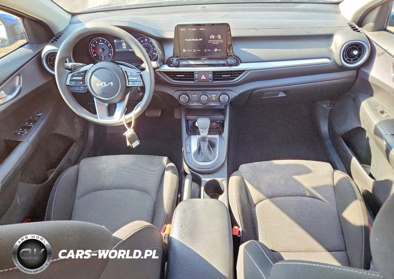 2024 Kia Forte Lxs VIN:3KPF24AD7RE703435 - 8