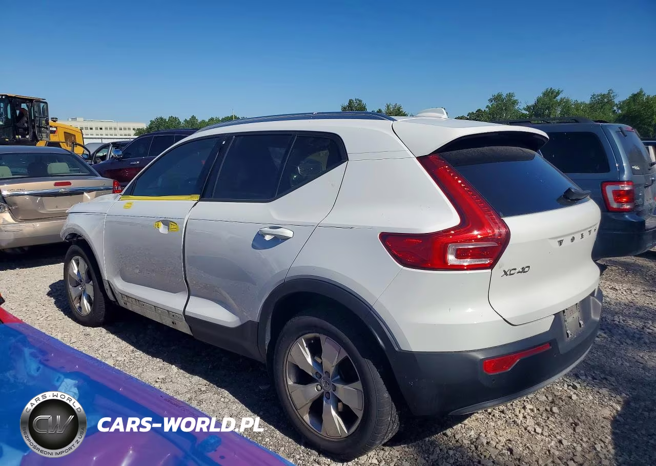 2020 Volvo Xc40 T5 Momentum VIN:YV4162UK0L2176675 - 2
