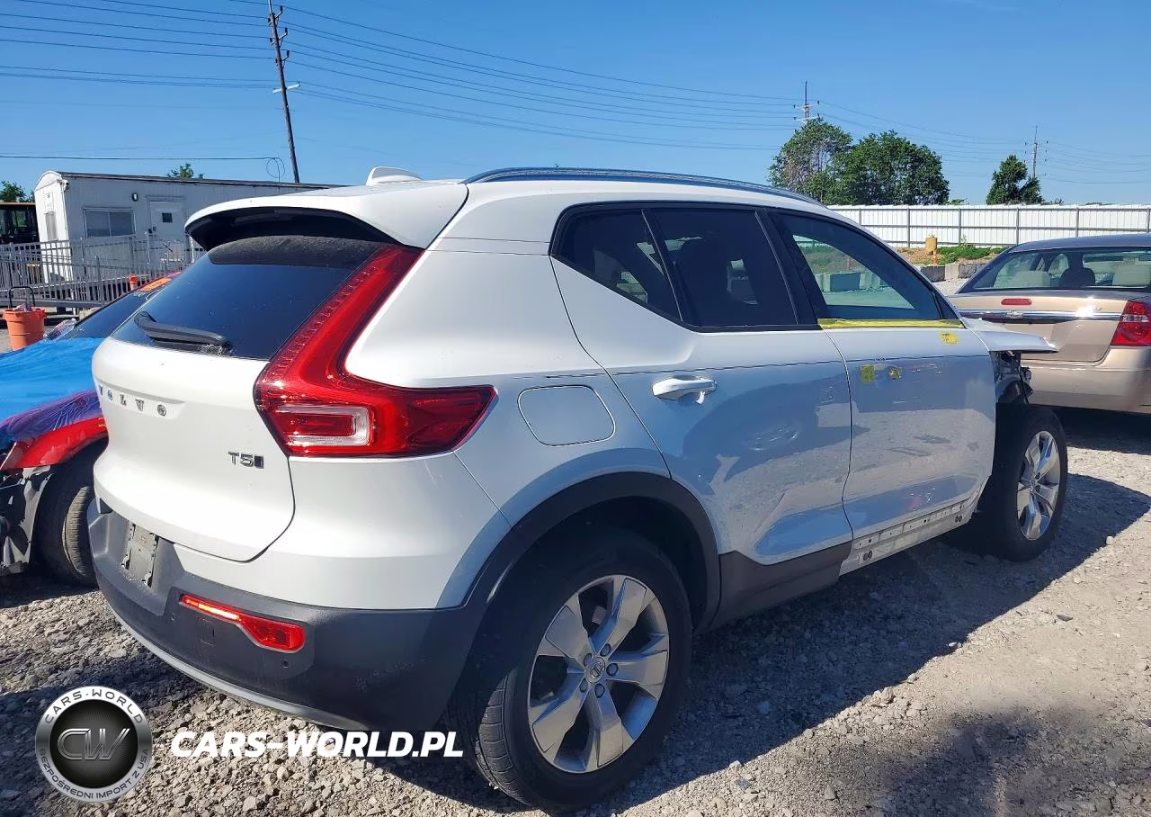 2020 Volvo Xc40 T5 Momentum VIN:YV4162UK0L2176675 - 3