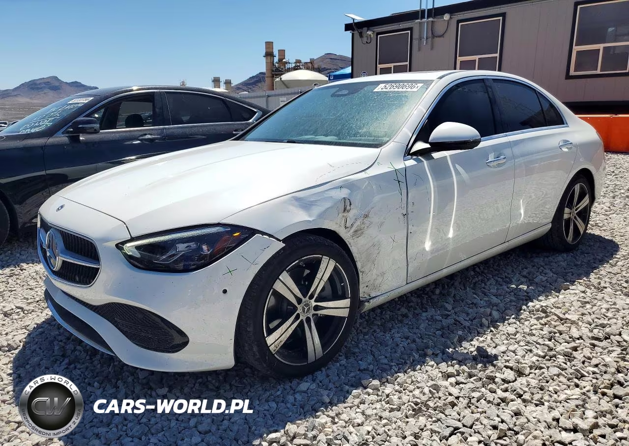 2025 Mercedes-Benz C 300 – zdjęcie 1 z 12