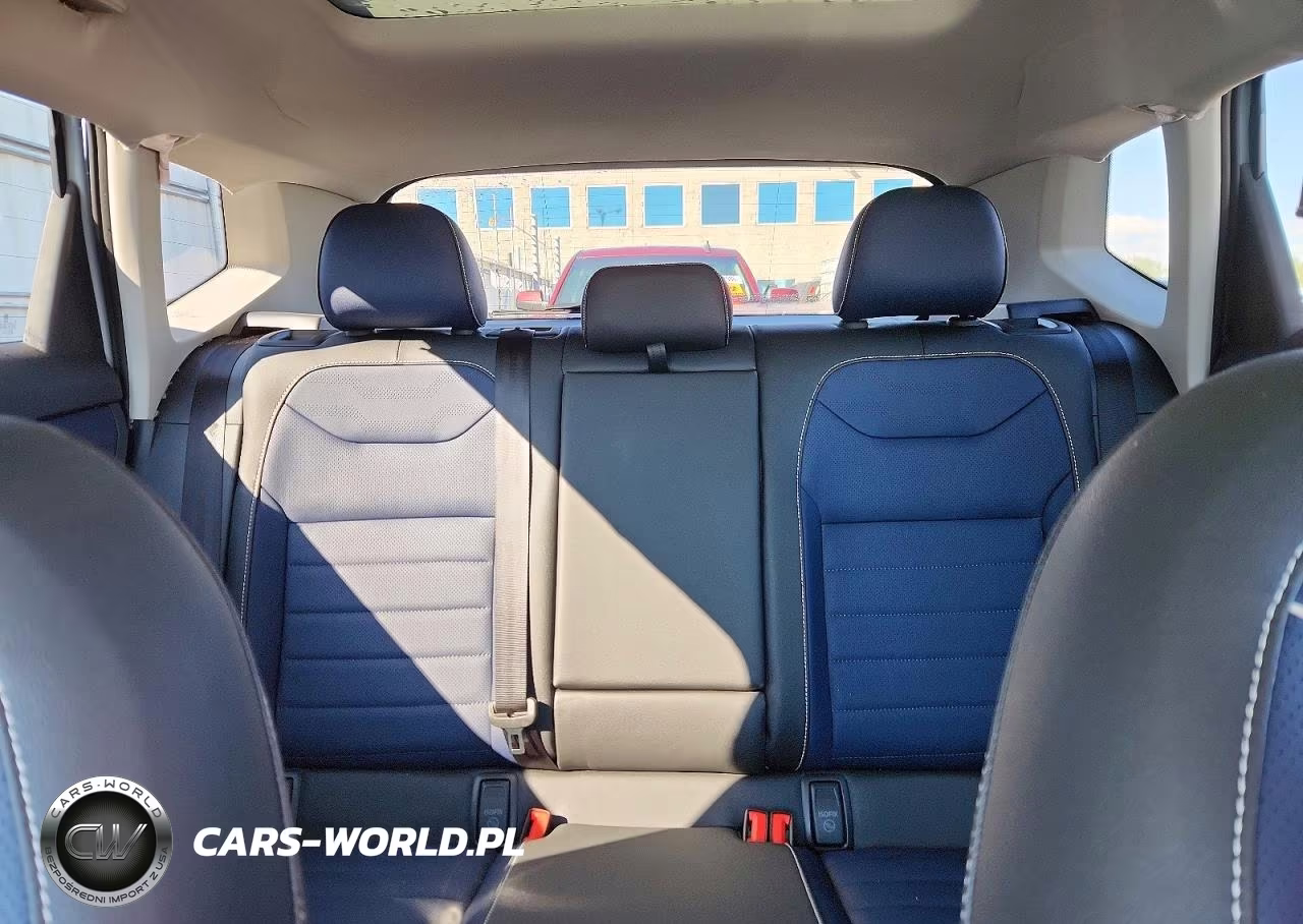 2025 Volkswagen Taos Sel VIN:3VV4C7B20SM083074 - 10