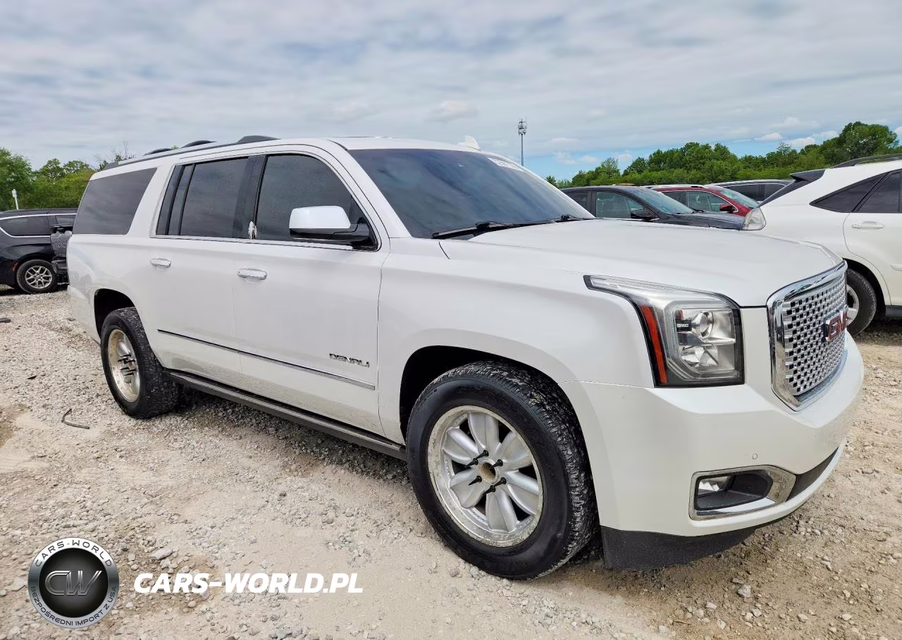 2017 GMC Yukon Xl Denali VIN:1GKS2HKJ5HR335662 - 4