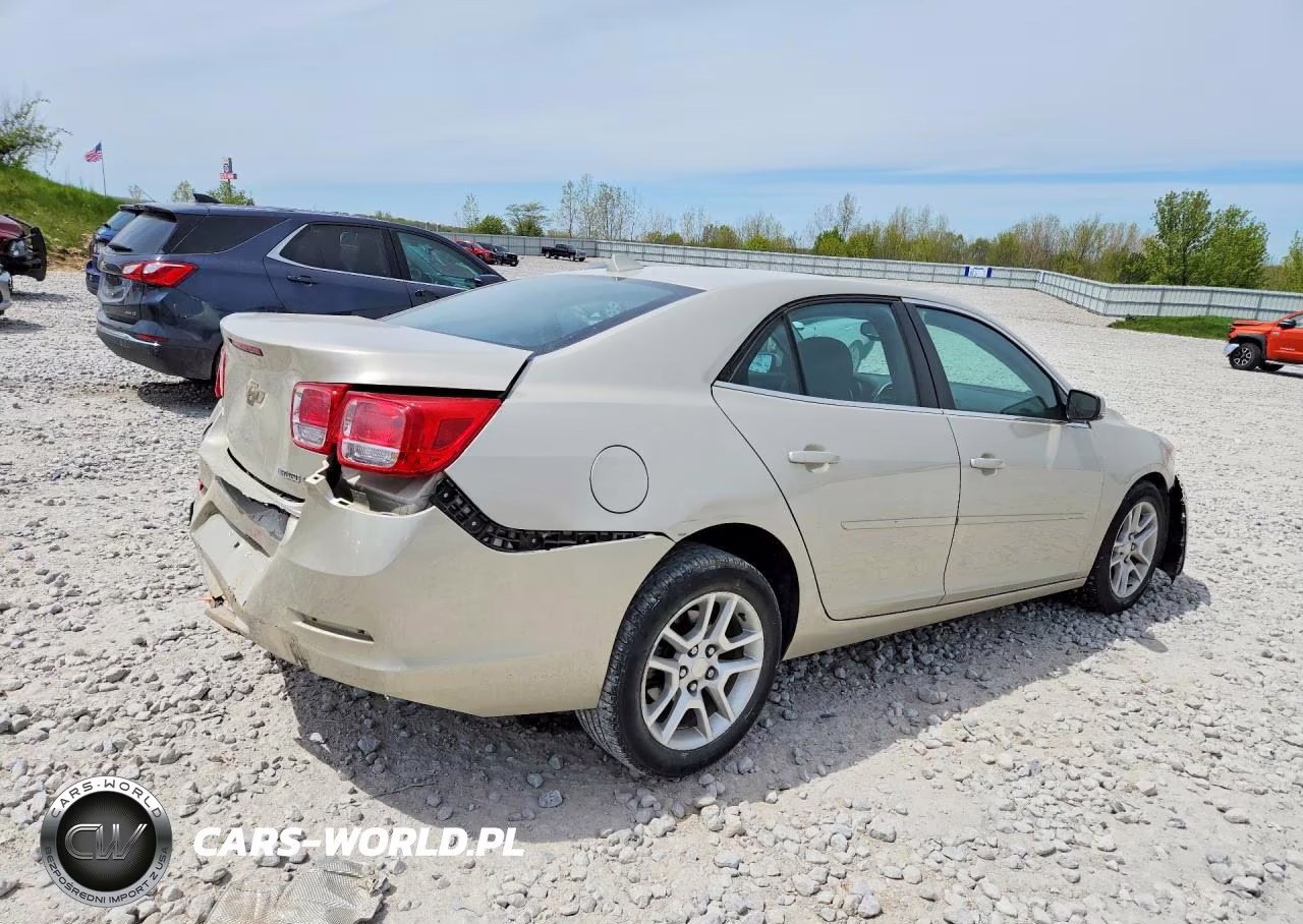 2014 Chevrolet Malibu 1Lt VIN:1G11C5SL0EF123374 - 3