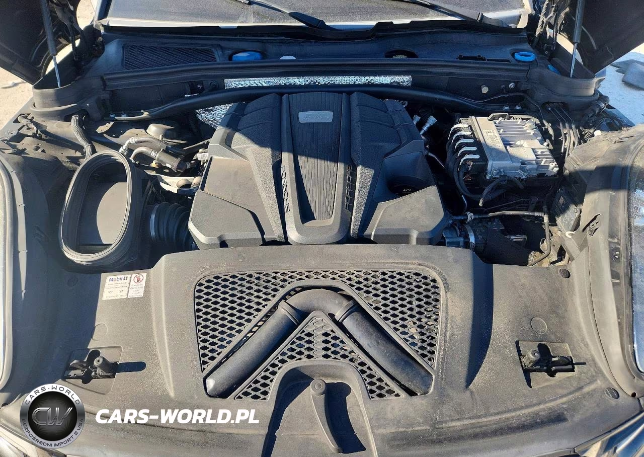 2020 Porsche Macan S VIN:WP1AB2A56LLB36199 - 12