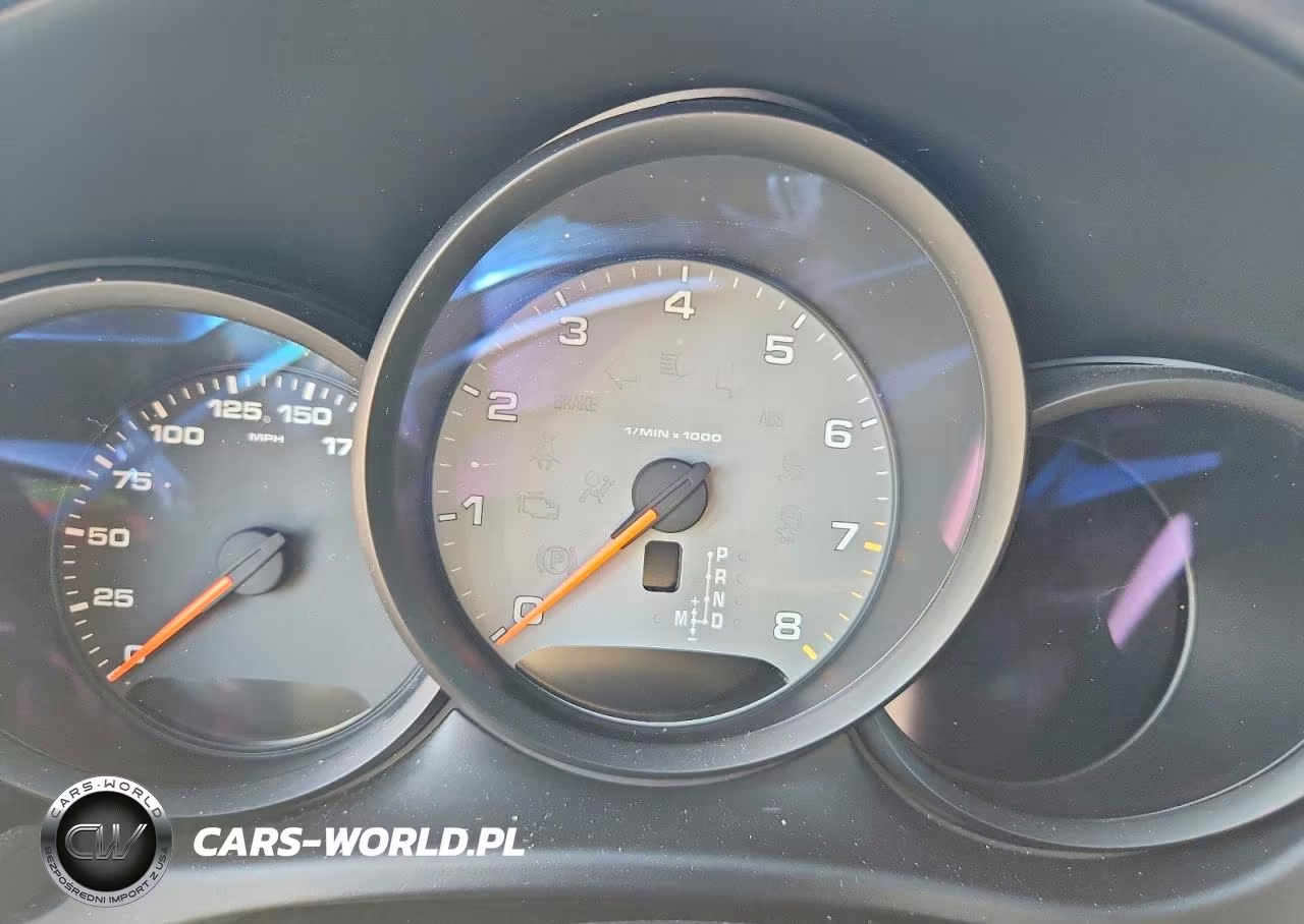 2020 Porsche Macan S VIN:WP1AB2A56LLB36199 - 9