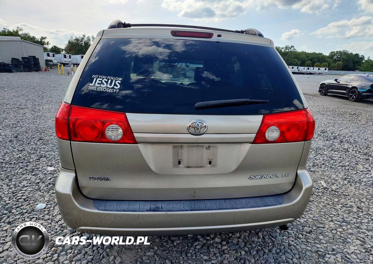 2010 Toyota Sienna Le 7-Passenger VIN:5TDKK4CC0AS289086 - 6