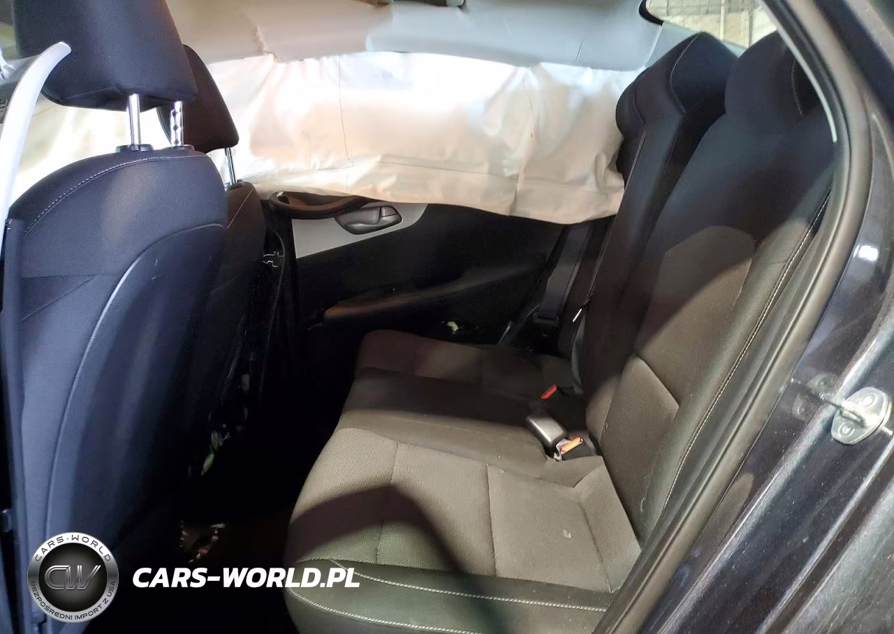 2023 Kia Forte Lxs VIN:3KPF24AD7PE603333 - 10