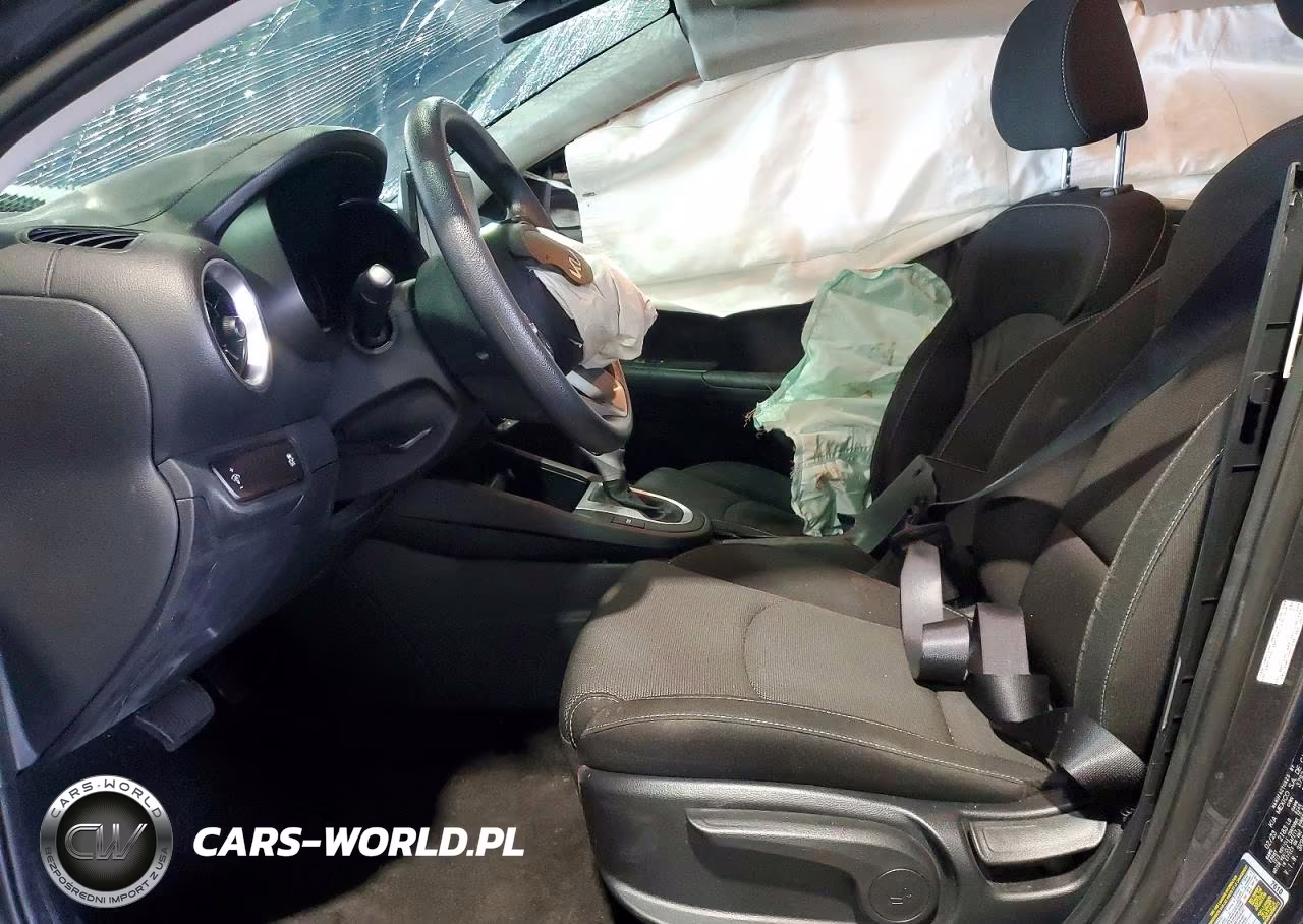 2023 Kia Forte Lxs VIN:3KPF24AD7PE603333 - 7