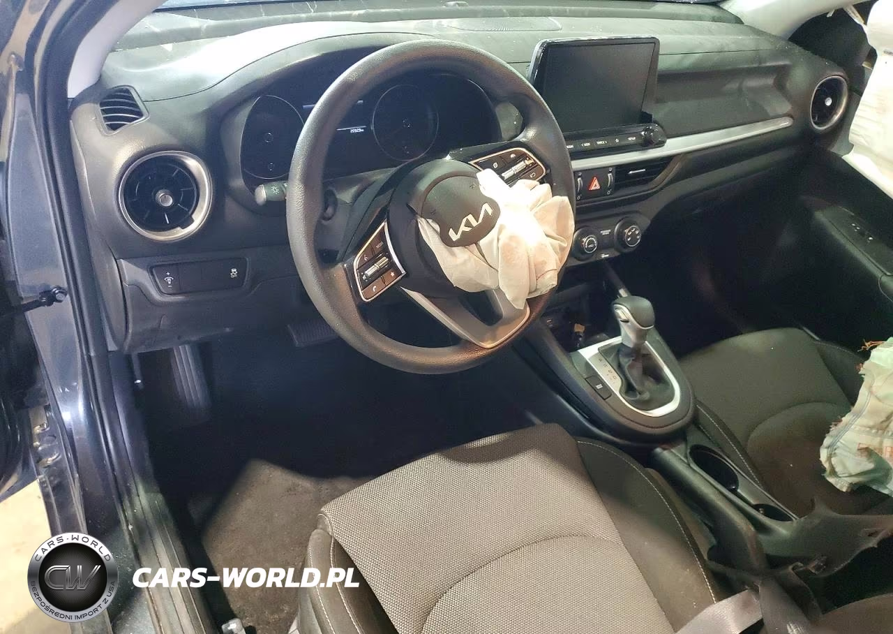 2023 Kia Forte Lxs VIN:3KPF24AD7PE603333 - 8