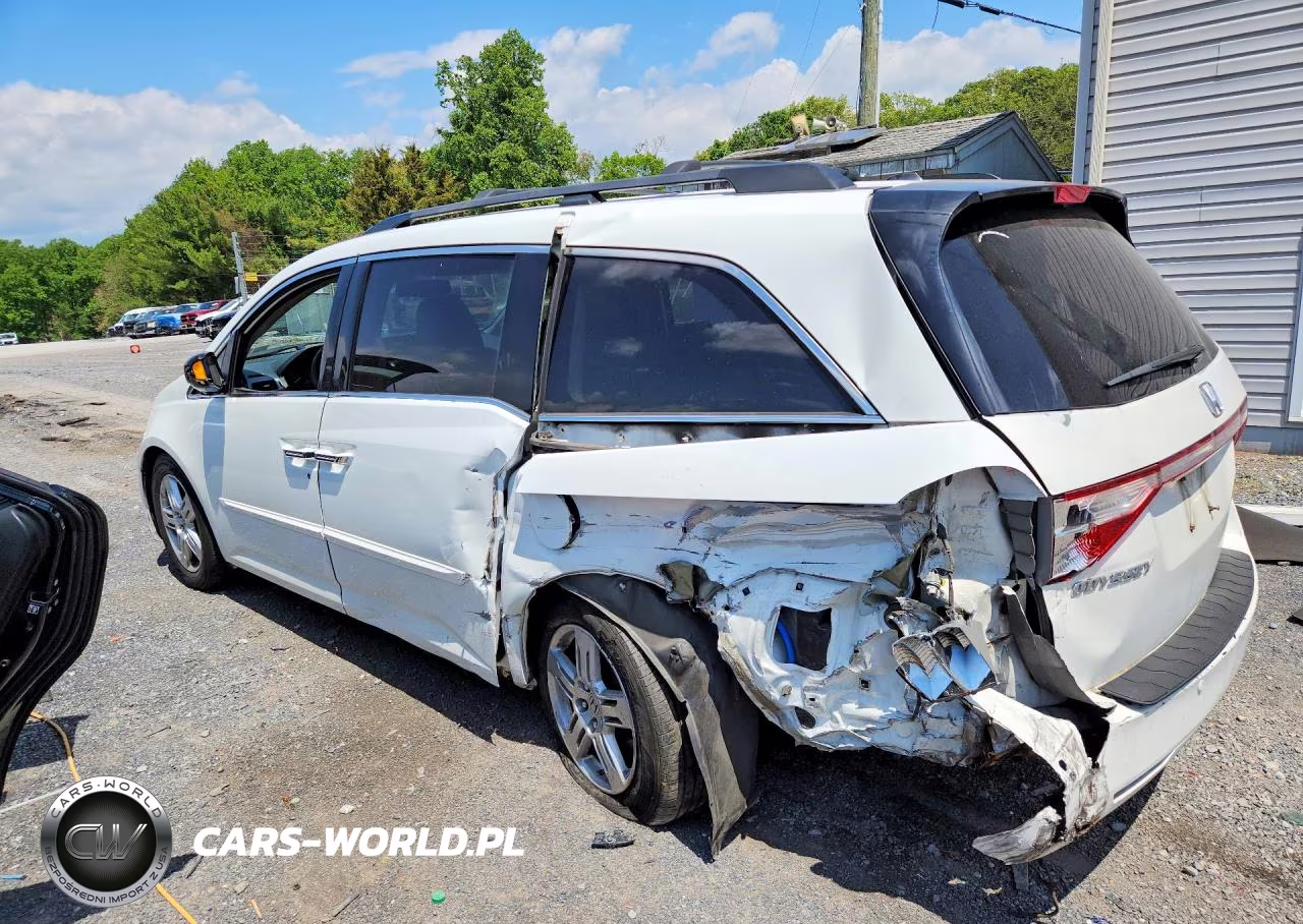 2011 Honda Odyssey VIN:5FNRL5H93BB038292 - 2