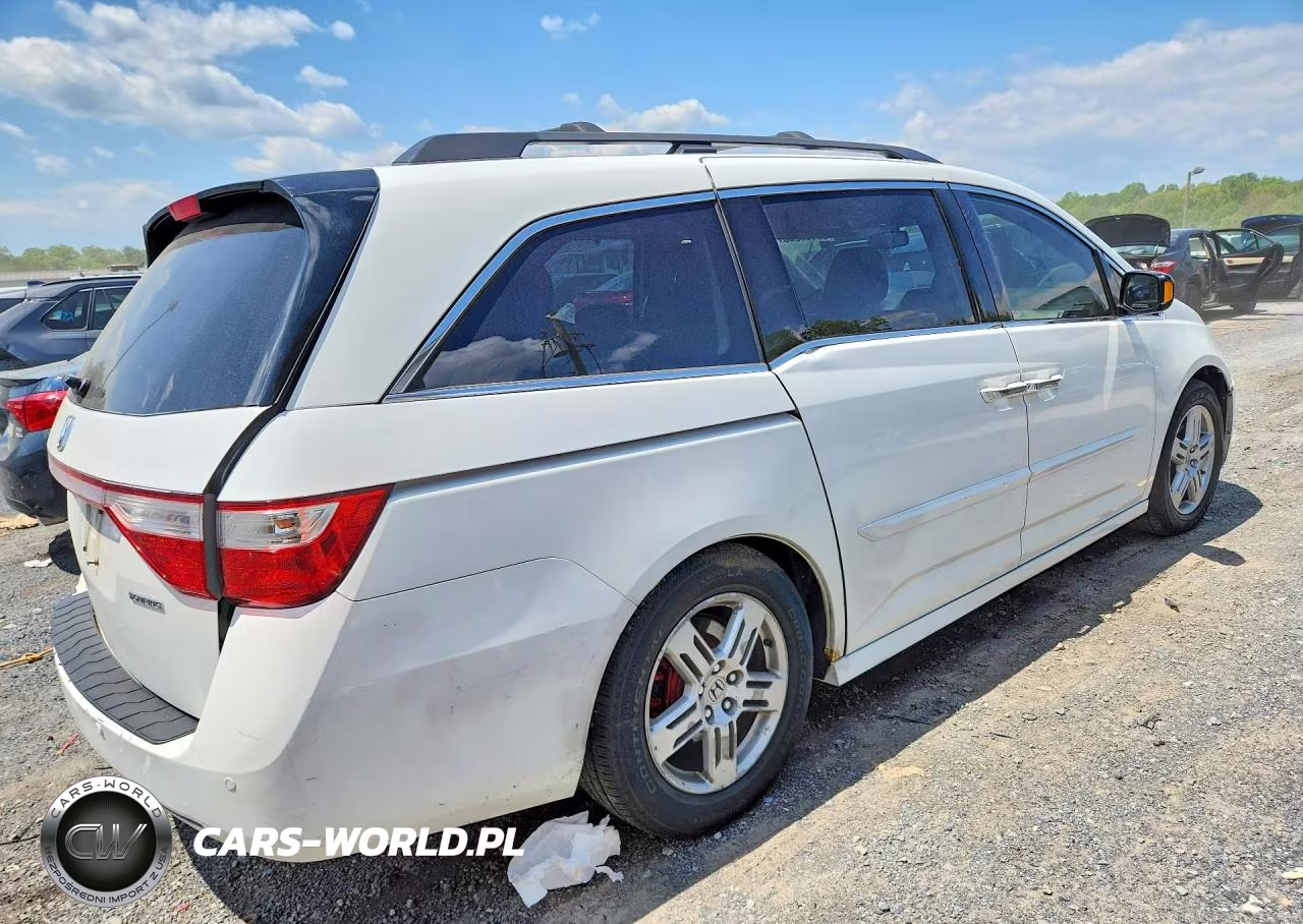 2011 Honda Odyssey VIN:5FNRL5H93BB038292 - 3