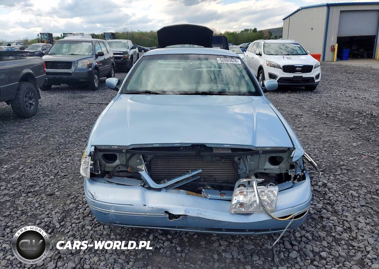 2001 Ford Crown Victoria VIN:2FAFP73W91X104476 - 5