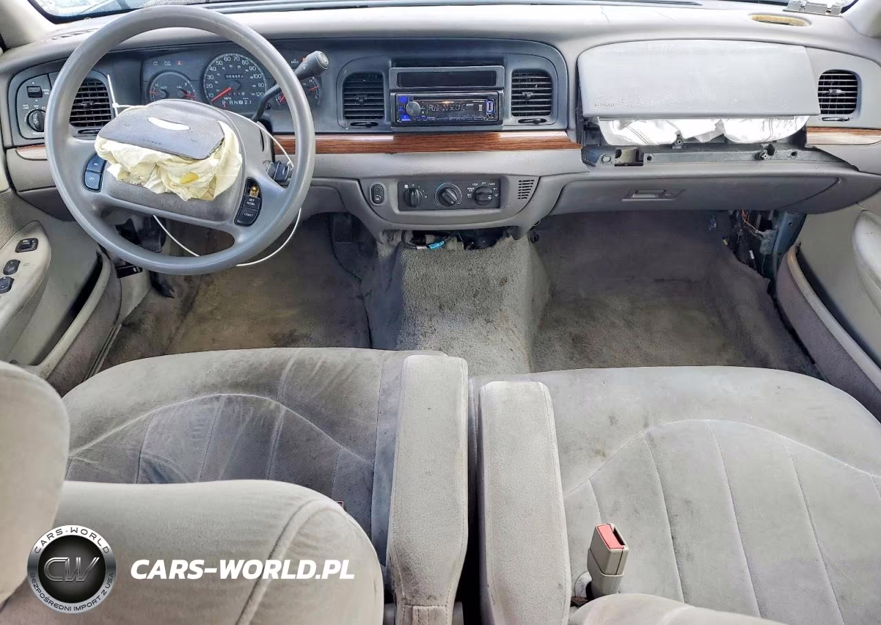 2001 Ford Crown Victoria VIN:2FAFP73W91X104476 - 8