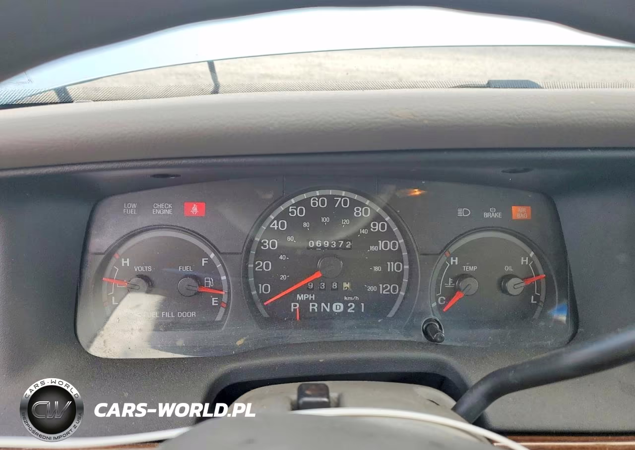 2001 Ford Crown Victoria VIN:2FAFP73W91X104476 - 9