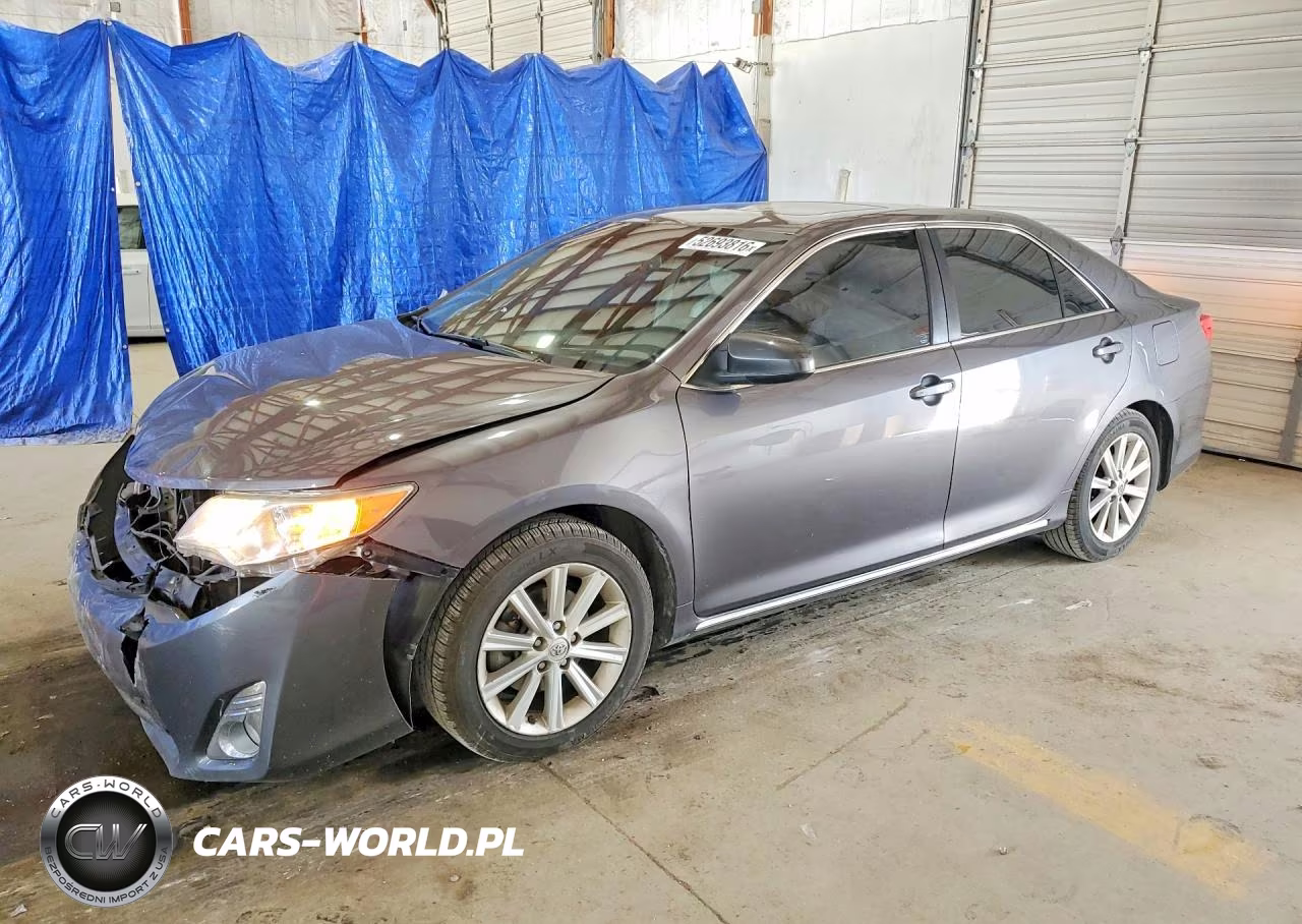 2014 Toyota Camry Xle – zdjęcie 1 z 12