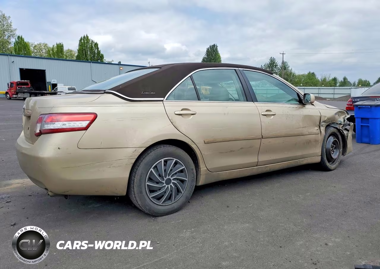 2010 Toyota Camry Le VIN:4T1BF3EK5AU082154 - 3