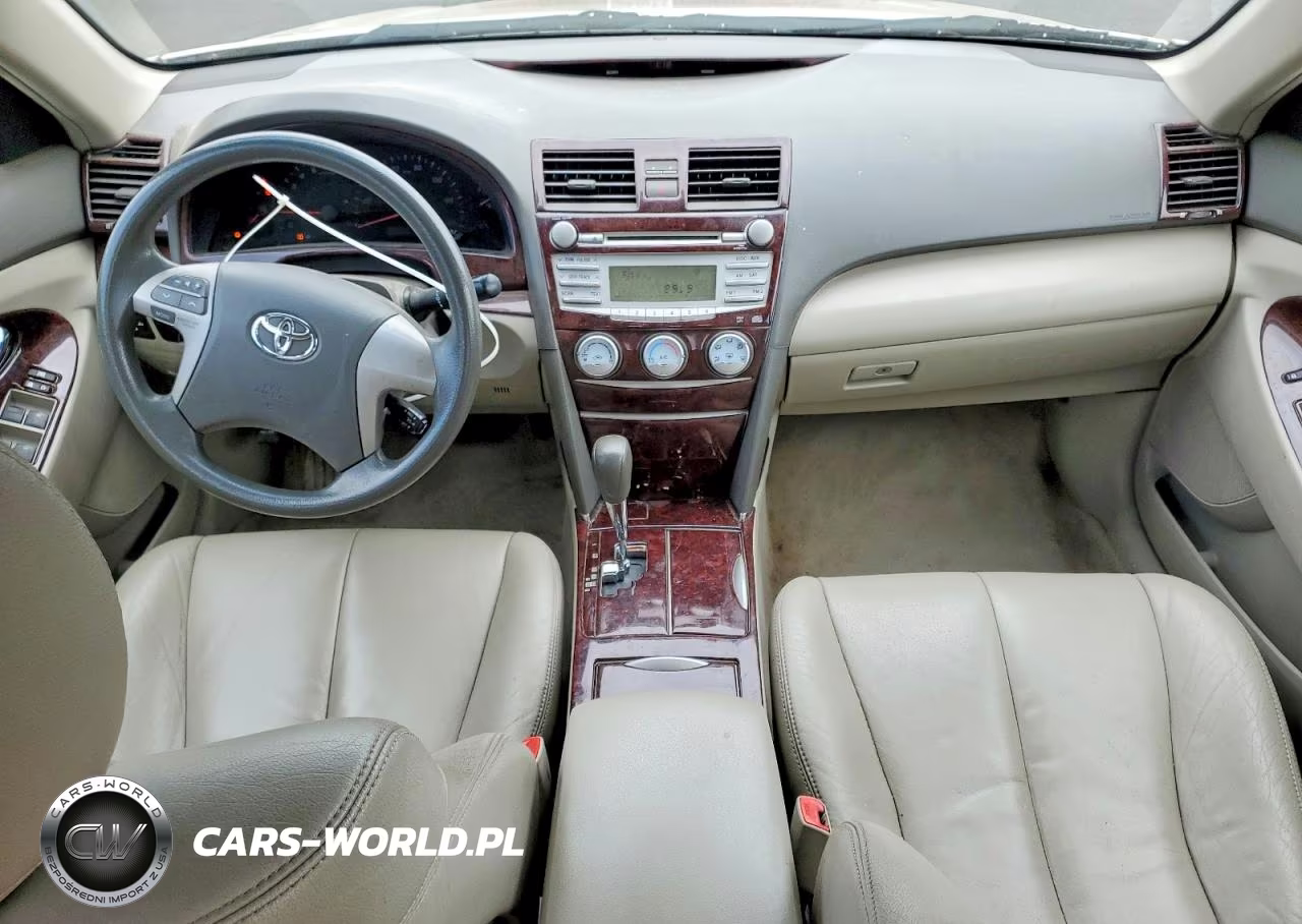 2010 Toyota Camry Le VIN:4T1BF3EK5AU082154 - 8