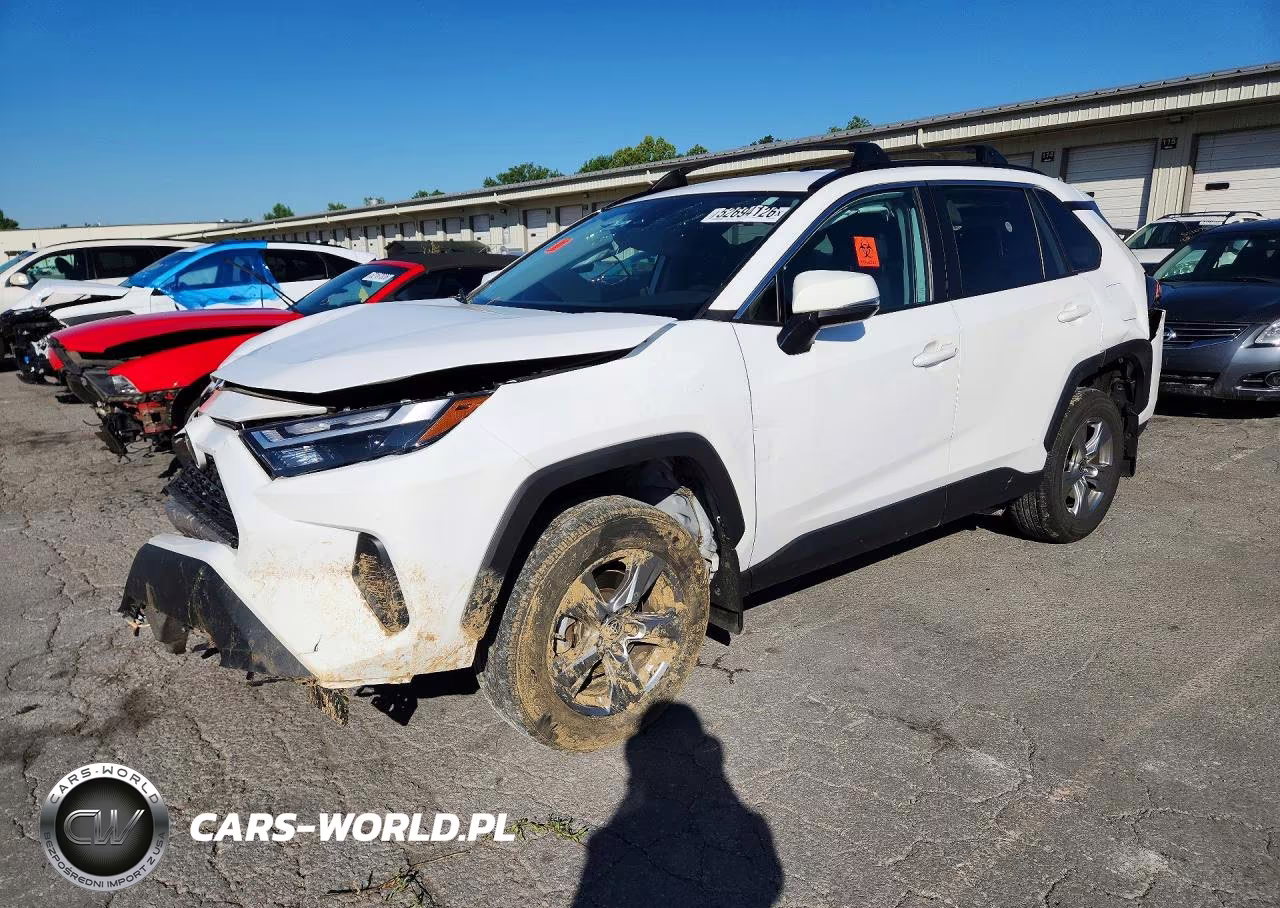 2024 Toyota Rav4 Xle – zdjęcie 1 z 14